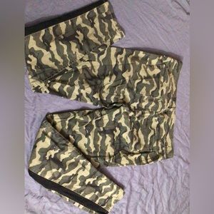 Forever 21 Camo pants Sale